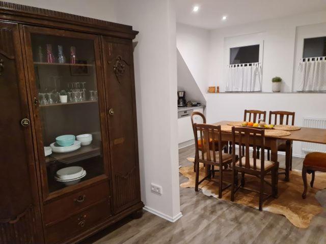 Pilgrims "Rosalie" Grosse Fewo Mit 3 Schlafzimmern, 1Bad, 2 Wc, Balkon, Fast Internet Brilon Extérieur photo